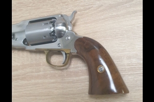 Remington 1858 F. Pietta Gussago BS Italy kal 44BP INOX