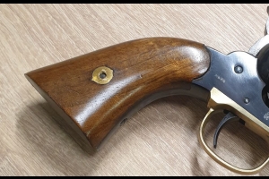 Remington kal. 44BP Navy Arms Co. Ridgefield