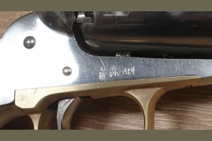 Remington mod.1858 kal. .44BP Uberti & Gardone INOX